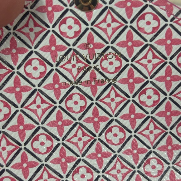 Stunning Rare Louis Vuitton Medium Kirigami Watercolor Sold - Picture 10 of 11